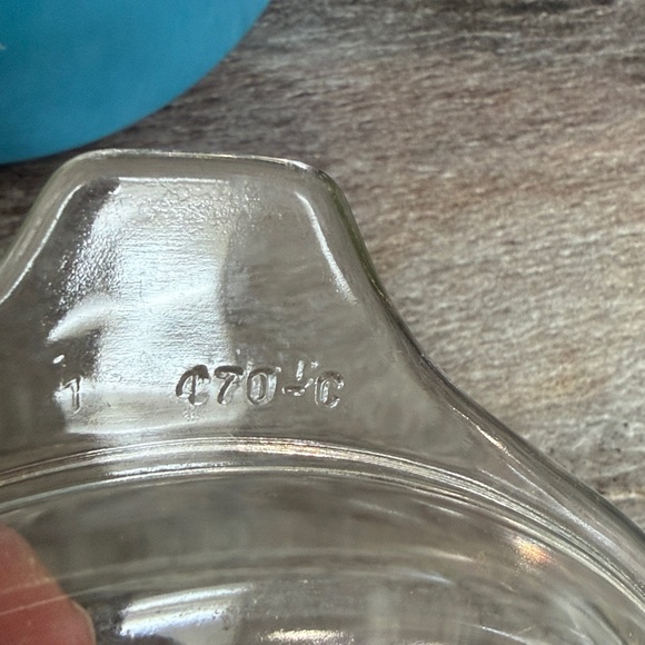 Vintage Pyrex Snowflake Garland Casserole Dish - Picture 5 of 9